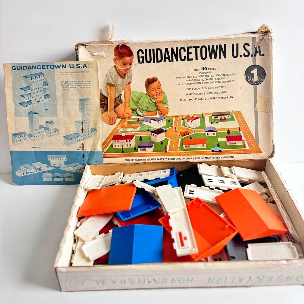 Guidancetown USA 1960s Building Set with Box
